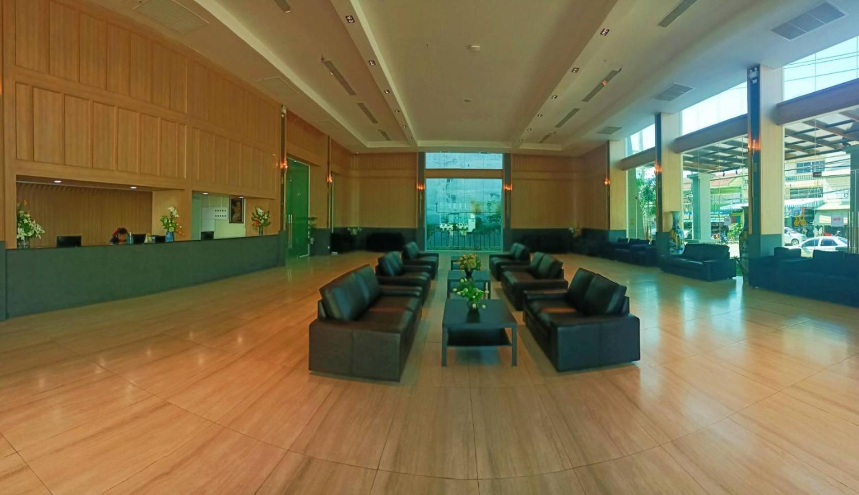 Mayflower Grande Suite Hotel Phitsanulok Zewnętrze zdjęcie