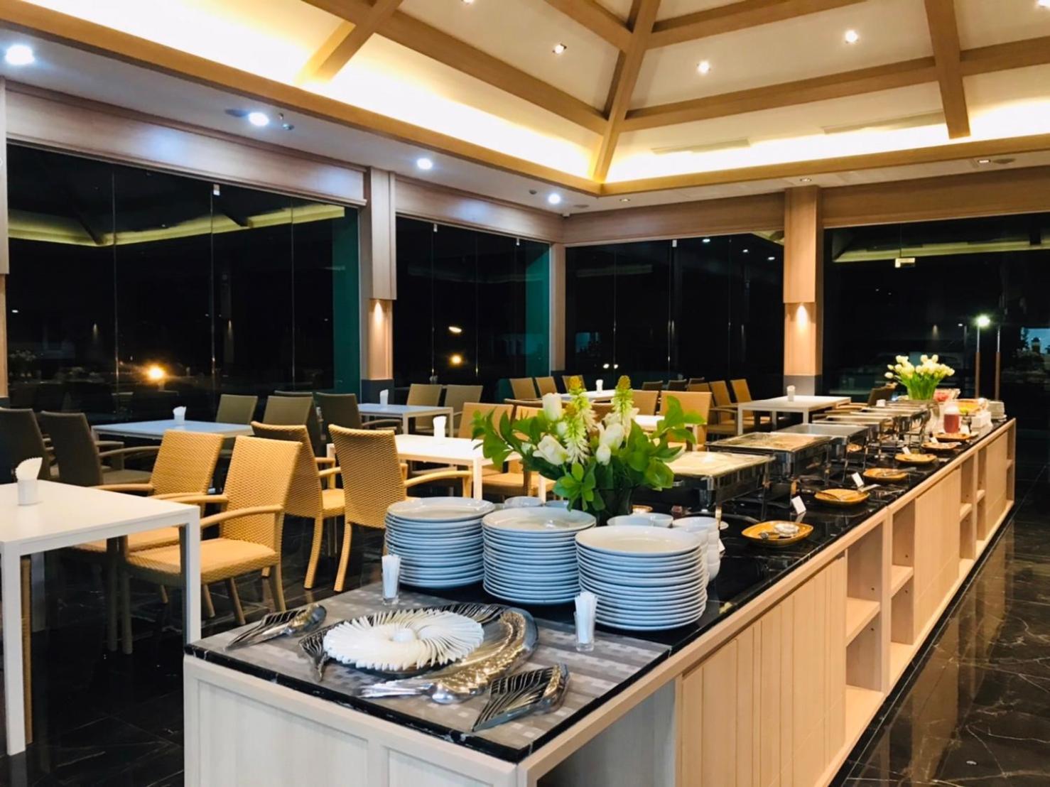 Mayflower Grande Suite Hotel Phitsanulok Zewnętrze zdjęcie