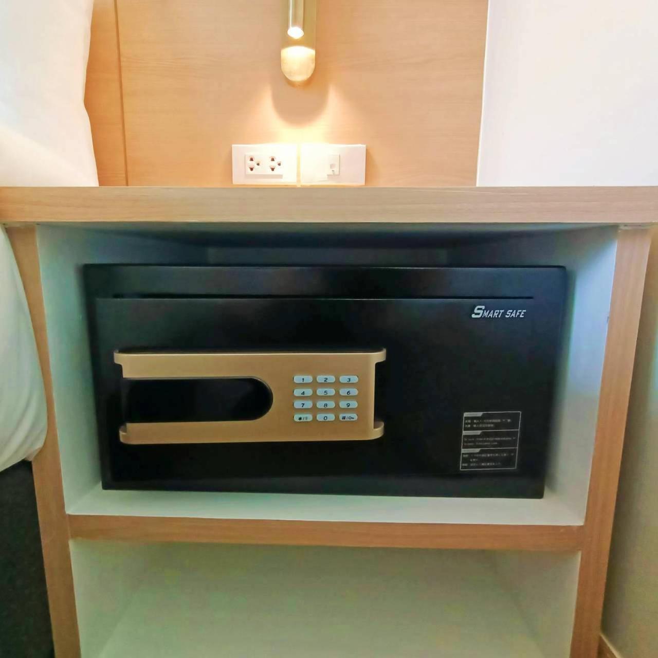 Mayflower Grande Suite Hotel Phitsanulok Zewnętrze zdjęcie